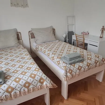 Slnecny Utulny V Lm Apartman *